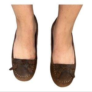 Born Women's Size 10 Brown Leather Slip On Ballet Flat Shoes w/bow